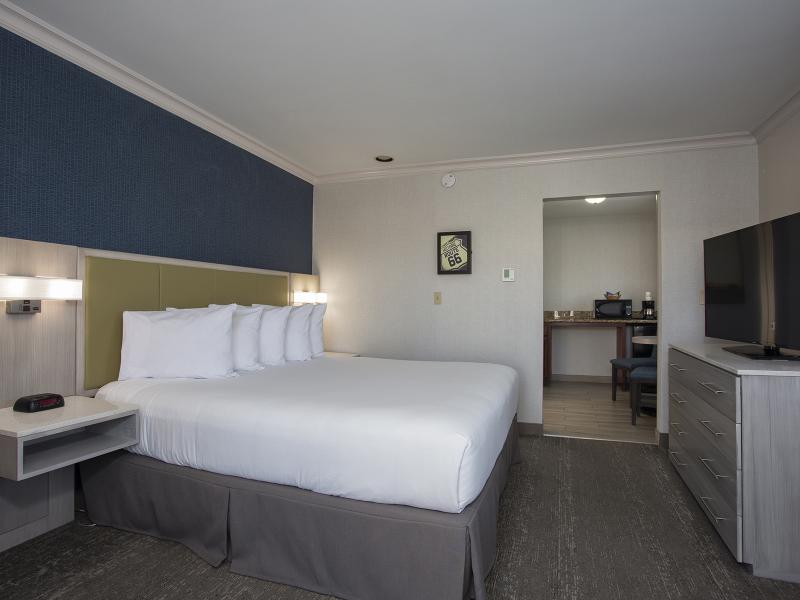 King bed in king kitchenette room